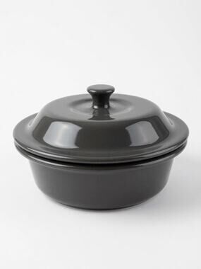 Pampered Chef Stoneware 6 Cup Covered Casserole | 1.5L Charcoal Gray
